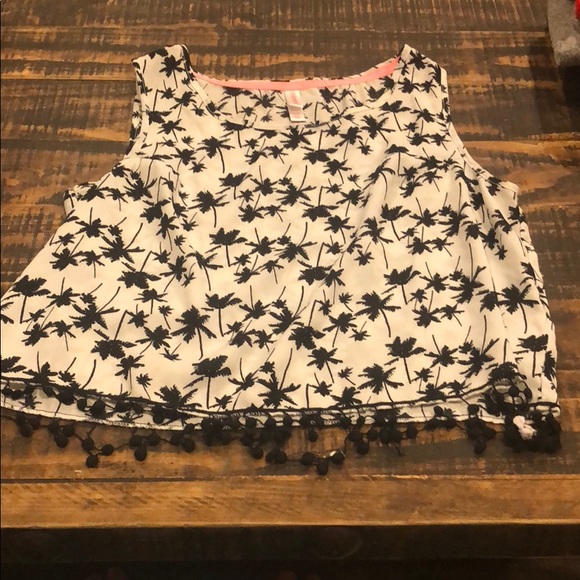 Tank top - Picture 1 of 2